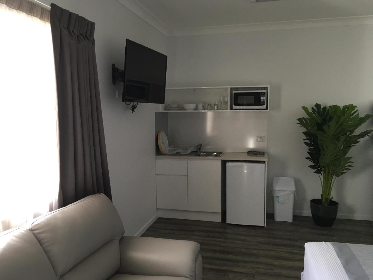 Escape On Lake Cairns Bagian luar foto